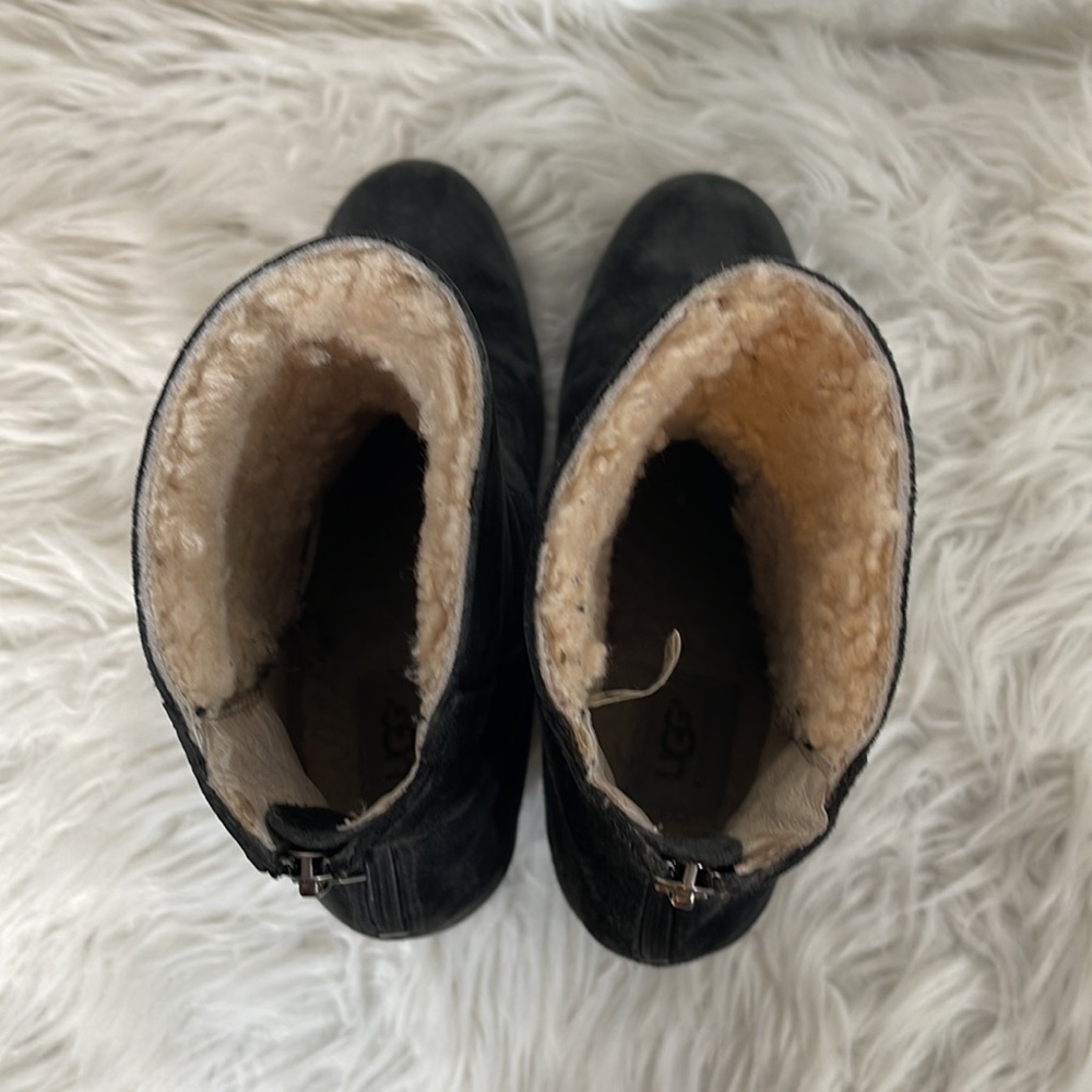 Ugg Australia Women's Black Suede Gisselle 5593 Wedge Heel Ankle Boots Size 8 - Picture 5 of 13